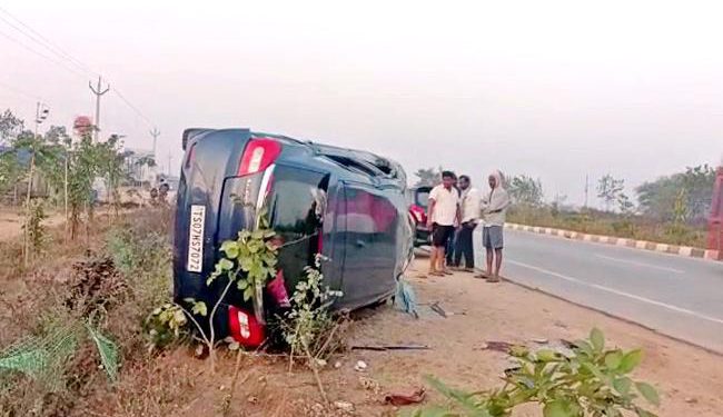 Pembarthi – Three Killed in Road Accident near Pembarthi
