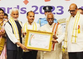 MP V Vijayasai Reddy Receives Sansad Ratna Award 2023