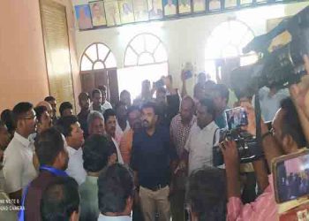 Dalit employees protested against Animal Husbandry Minister demanding a commission for judicial inquiry