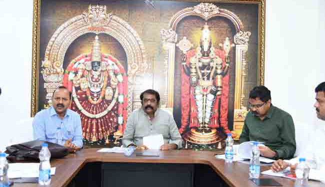 State Labor Minister Gummanuru Jayaram held a review meeting on the Labor Department