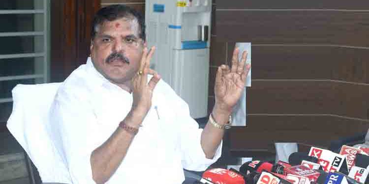 Students should be trained-విద్యార్థులను జాతీయస్థాయి క్రీడాకారులుగా తీర్చిదిద్దాలి