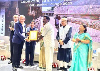 Lepakshi as the best tourist center-ఉత్తమ పర్యాటక కేంద్రంగా లేపాక్షి