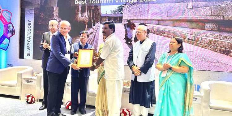 Lepakshi as the best tourist center-ఉత్తమ పర్యాటక కేంద్రంగా లేపాక్షి