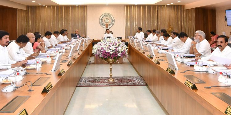 ముఖ్యమంత్రి శ్రీ వైయస్‌.జగన్‌ అధ్యక్షతన సచివాలయంలో సమావేశమైన రాష్ట్రమంత్రిమండలి.