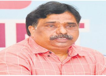 ఇసుక ఆపరేషన్స్ పై ఈనాడు తప్పుడు రాతలు