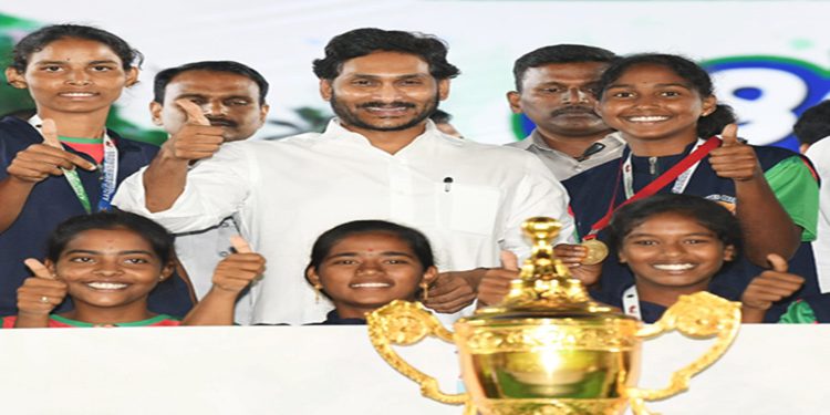 AADUDAM ANDHARA-ఆడుదాం ఆంధ్రా ముగింపు వేడుకల్లో పాల్గొన్న ముఖ్యమంత్రి వైయస్‌.జగన్‌