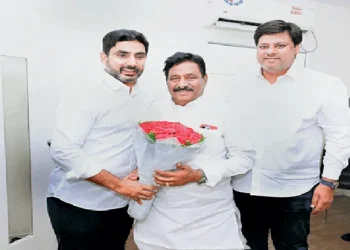RAJAPPA CONGRATUALTED LOKESH లోకేశ్‌ను అభినందించిన రాజప్ప
