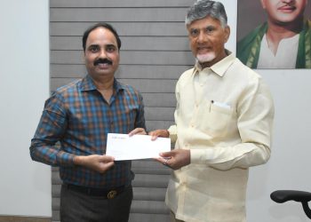 CELLCON MD Y. GURU DONATED ONE DAY EXPENSE INR 26.25 FOR ANNA CANTEEN