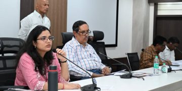 Joint Collector Smt. Aditi Singh said that lower-level officials should improve their performance …