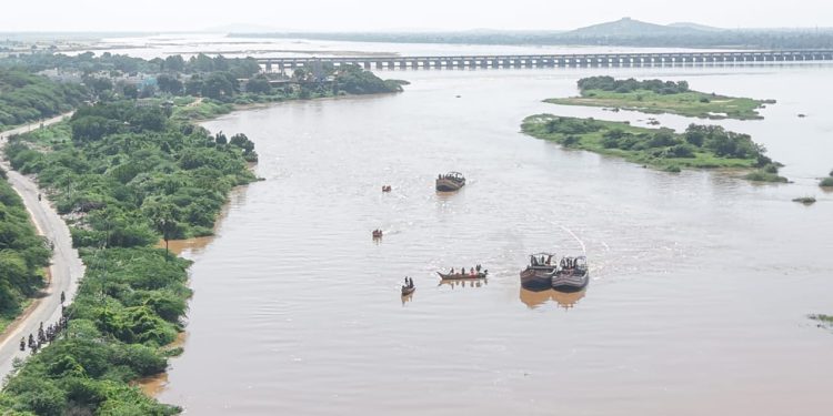 Luck to Sangam Barriage