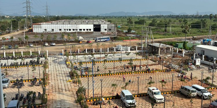 MAUD EMPLOYEES BUILDINGS CONSTRUCTION