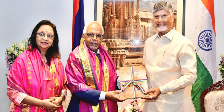 Mauritius president courteous meetup with AP CM Chandrababu Naidu