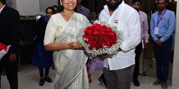 Union Minister of Labour and Employment Shobha Karandlaje who arrived in Vijayawada to participate in the 3rd regional conference