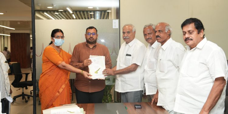 Farmers voluntarily donated 100 acres in a single day for the construction of the capital, Amaravati.