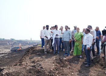 Minister Narayana inspected the courses of the Kondaveeti Vagu and Palavagu streams, as well as the Penumaka Reservoir.
