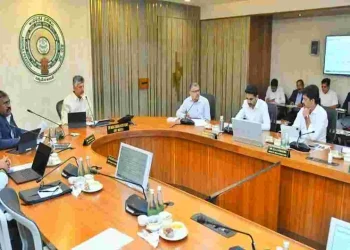 వైసీపీ ట్రాప్‌లో పడొద్దు! – Andhrajyothy