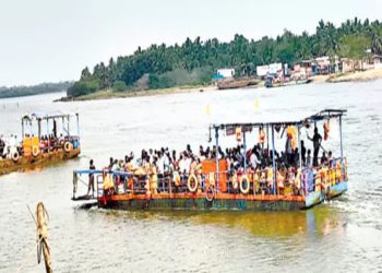 ఉమ్మడి ఉభయ గోదావరి జిల్లా వాసులకు గుడ్​న్యూస్ – వశిష్ఠ గోదావరిపై వారధి నిర్మాణానికి ముందడుగు – ETV Bharat