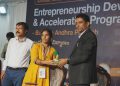 Rs 7 crore business at the National Saras Mela